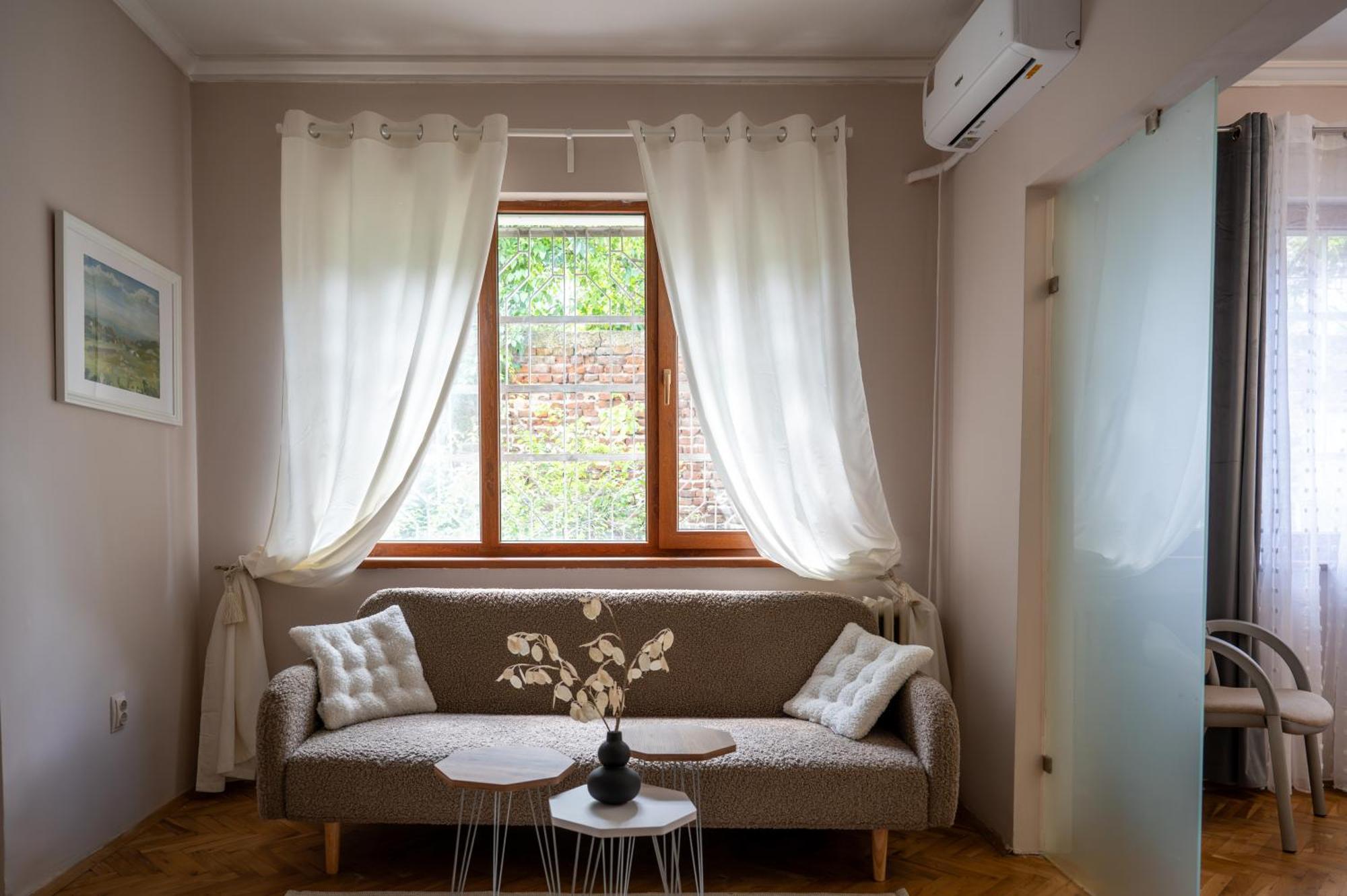 Beautiful Two-Bedroom Apartment In City Center Sófia Exterior foto