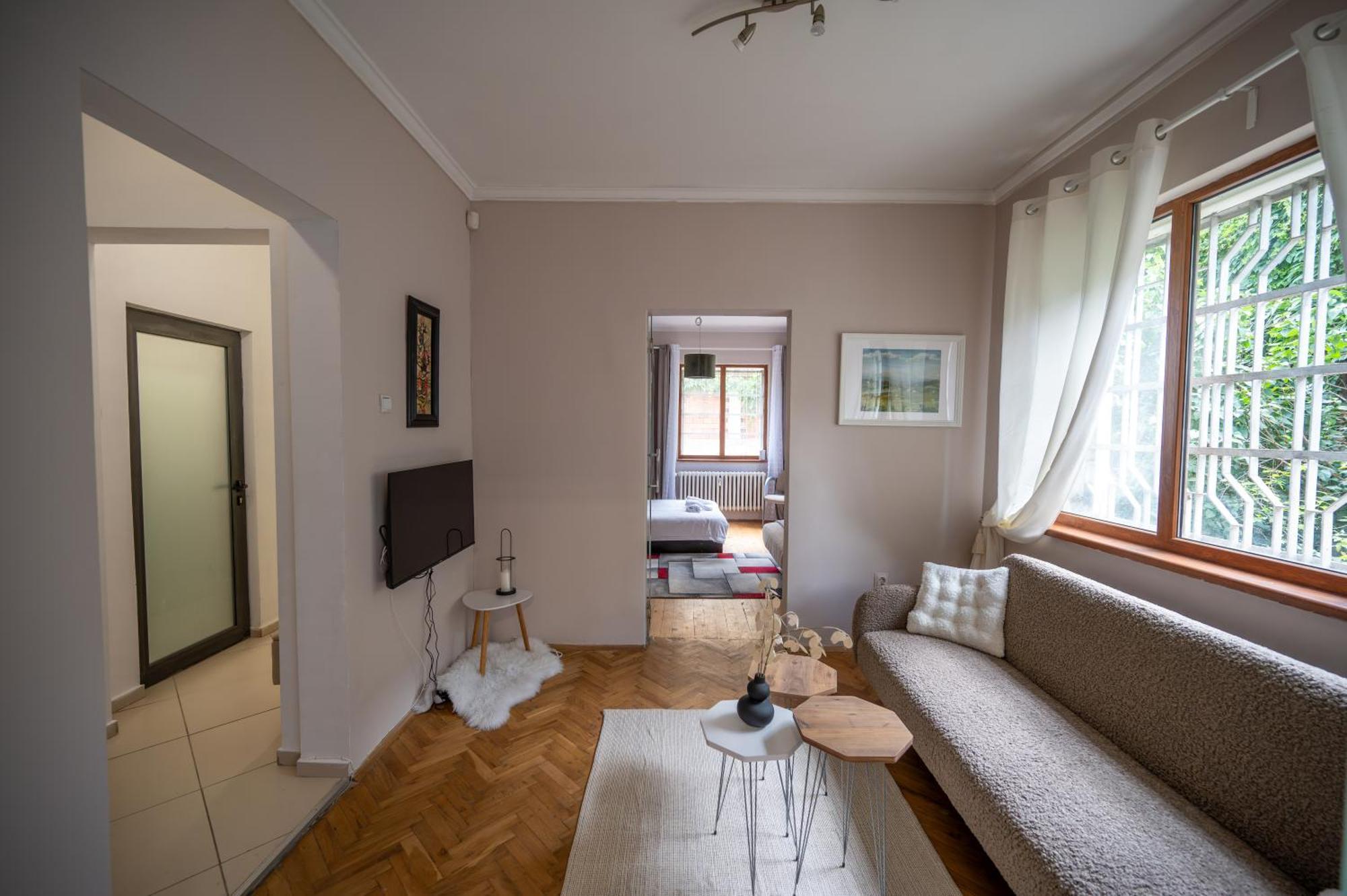 Beautiful Two-Bedroom Apartment In City Center Sófia Exterior foto